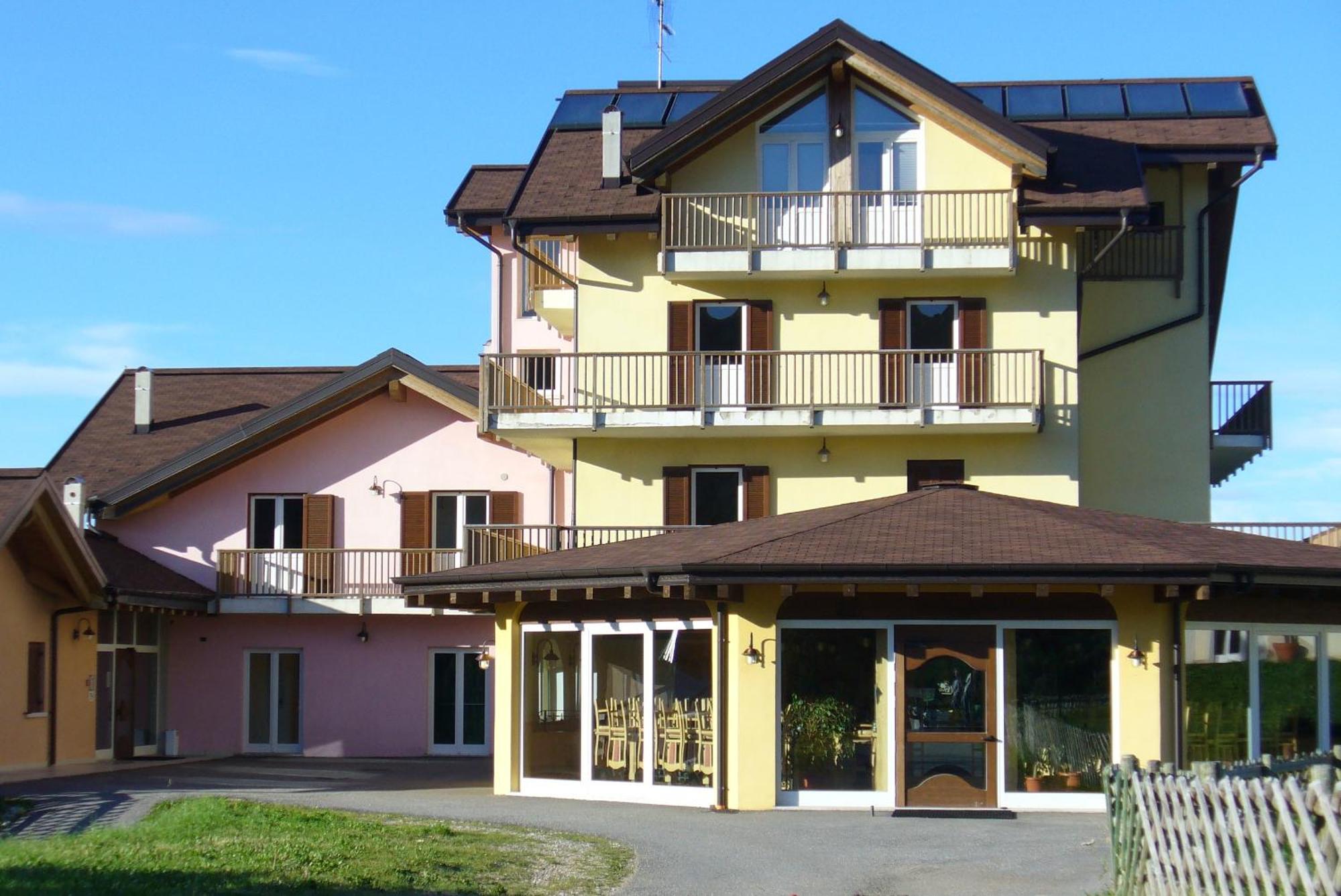 Hotel Residence Bellavista - Camping Polsa Brentonico Esterno foto